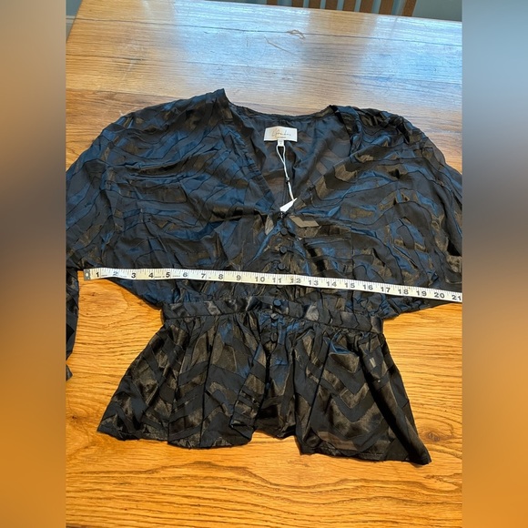 LACADEMIE Elegant NWT Black Women's Sheer Top Size XS - Picture 6 of 8